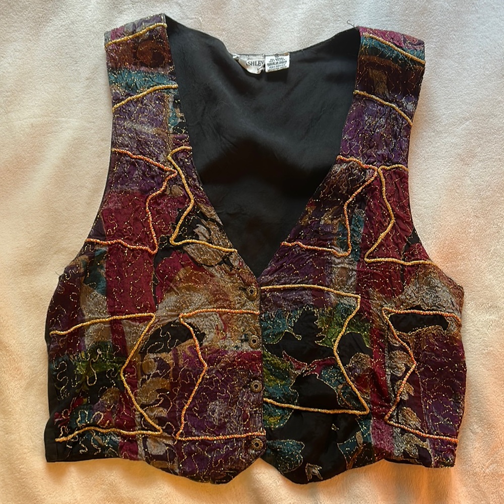 Beautiful vintage Jane Ashley 90’s style embroidered vest
